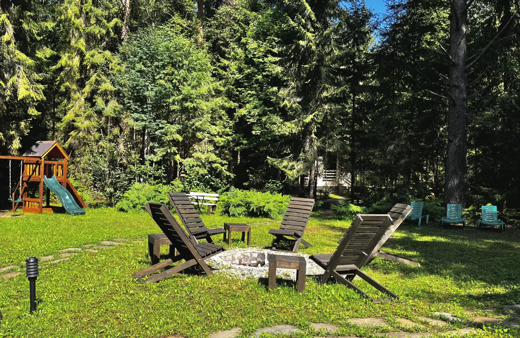 Гостевой дом Грибной домик на берегу Озера Волго на Селигере - коттеджи Сосновый бор