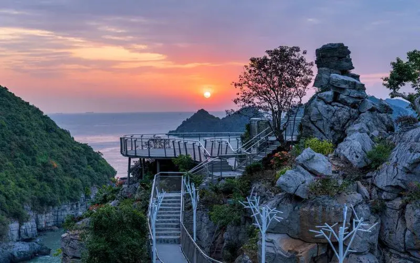 Курортный отель Wyndham Grand Flamingo Cat Ba Resort