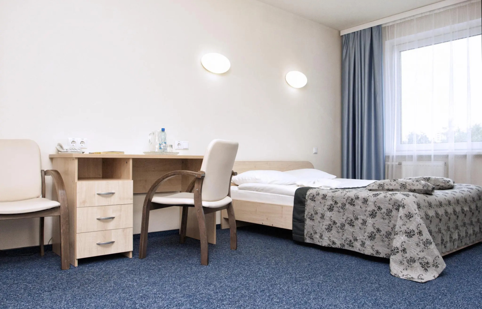 Отель Ист Тайм TGB