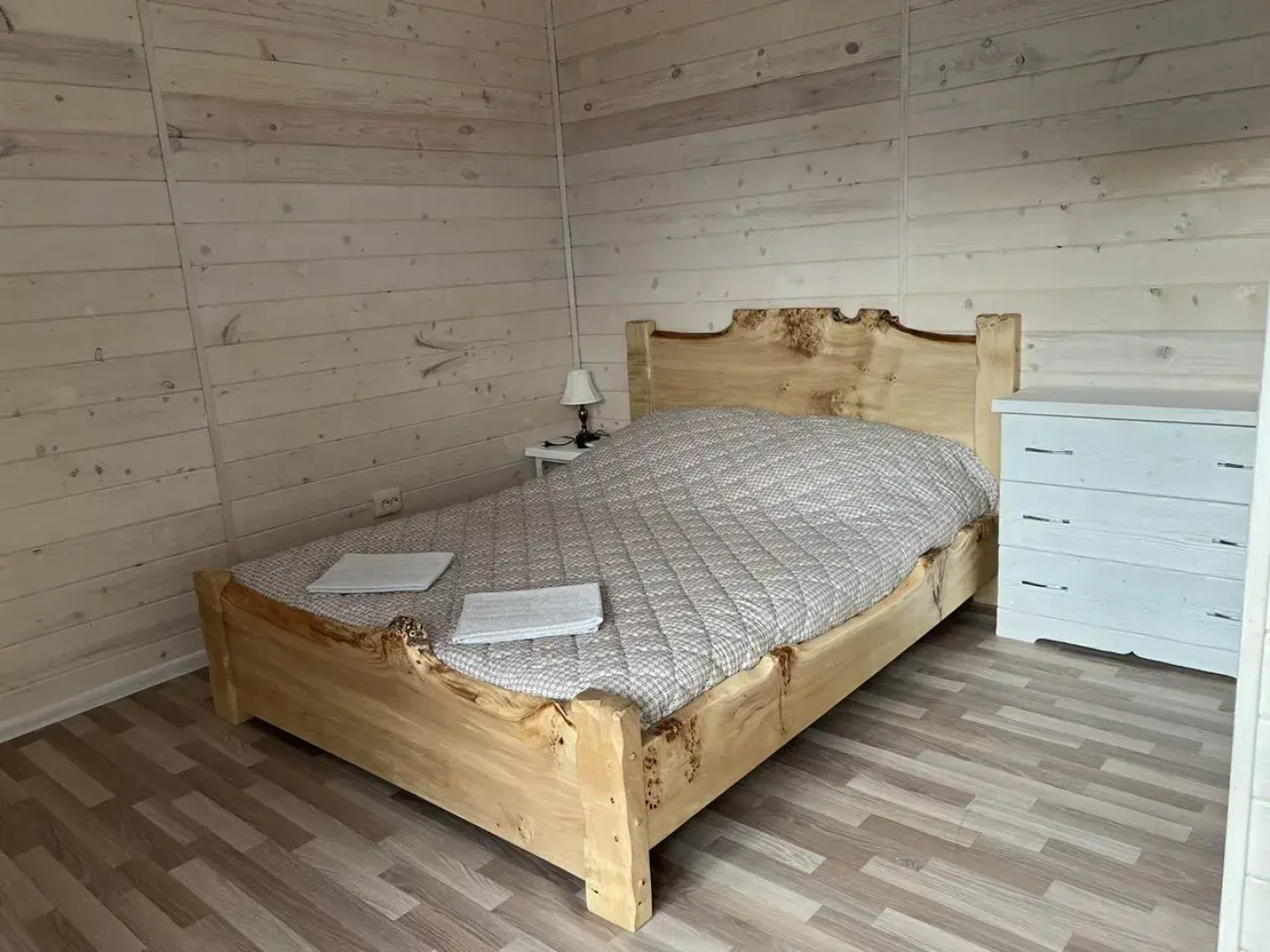 Частный дом с баней, бассейном и мангалом