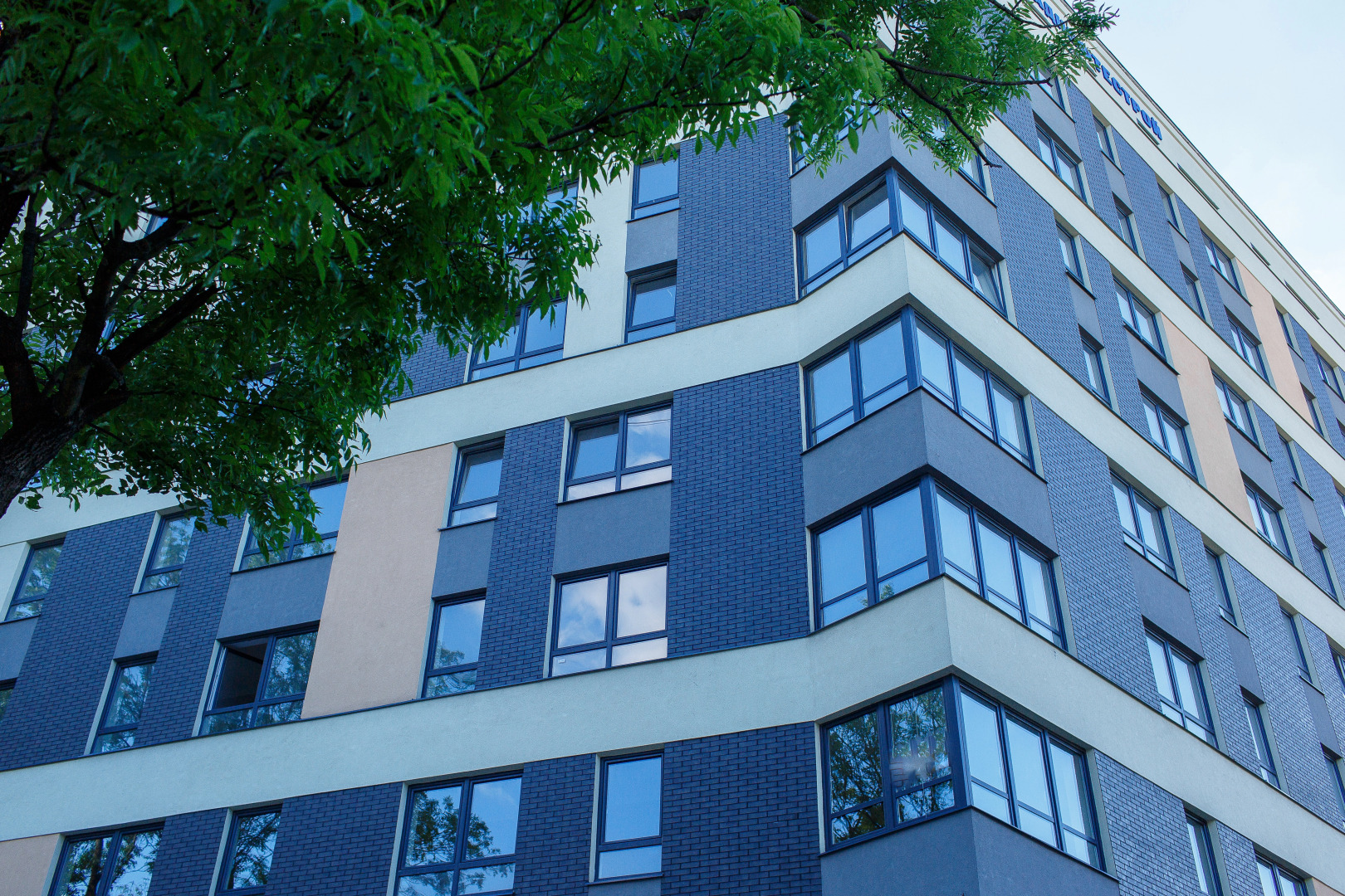 Апартаменты Status