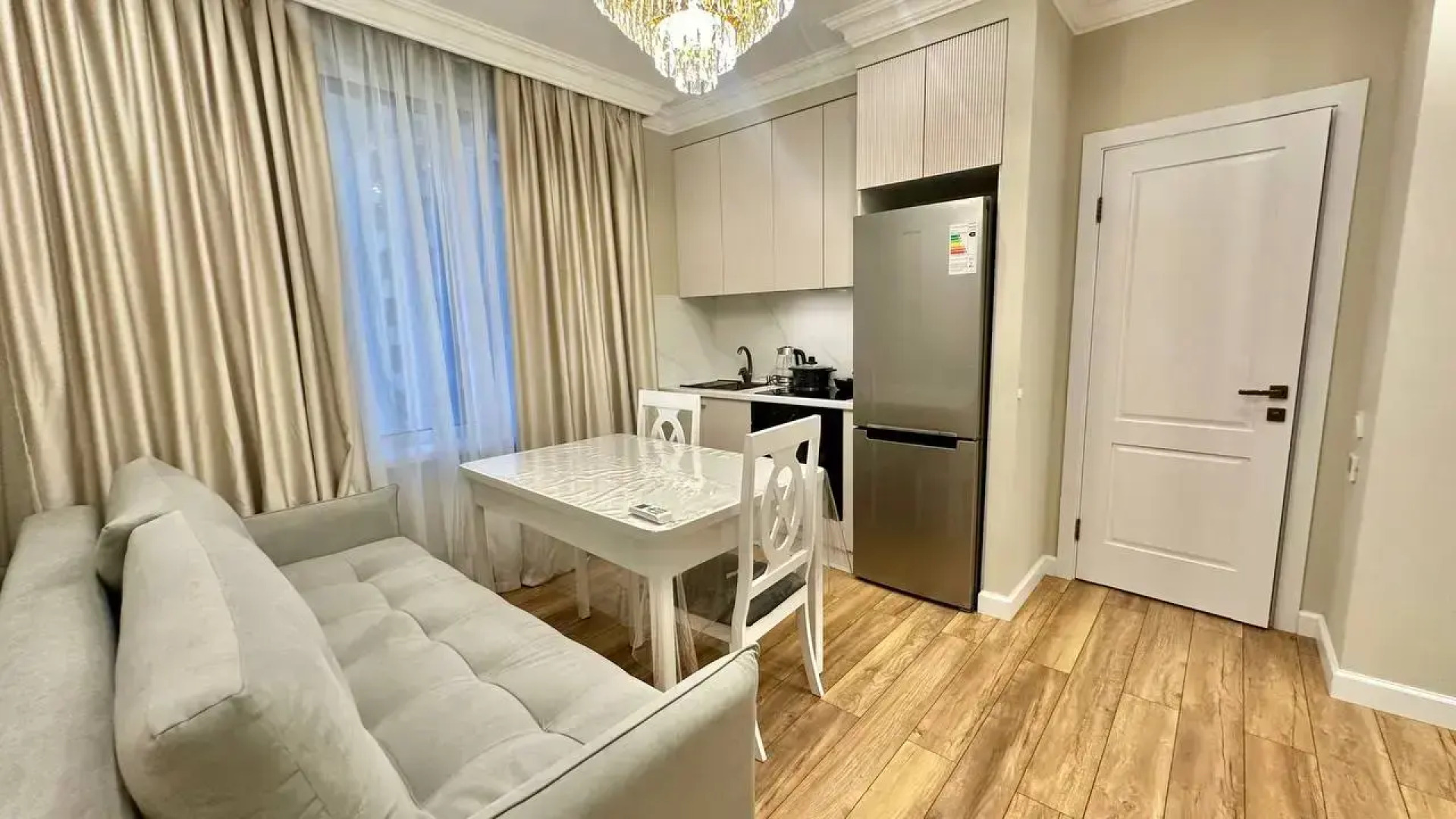 Апартаменты Уютная стильная квартира 67