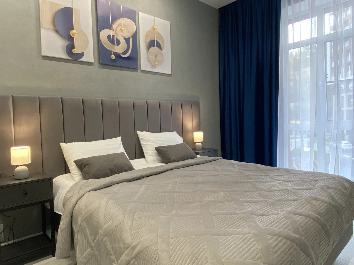 Апартаменты Platinum Aparts (Аллея Парк)