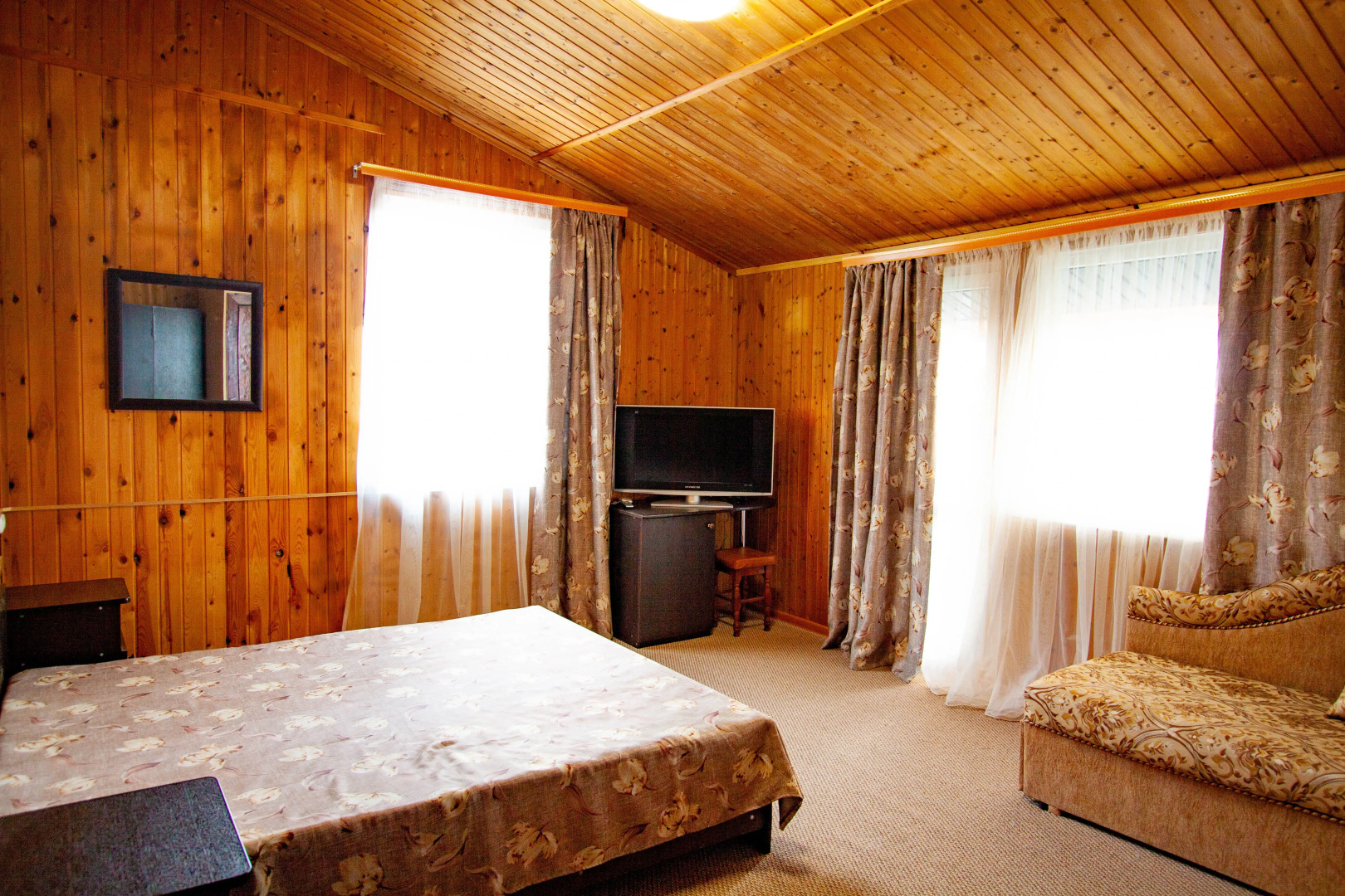 Гостевой Дом ШарЛООтка