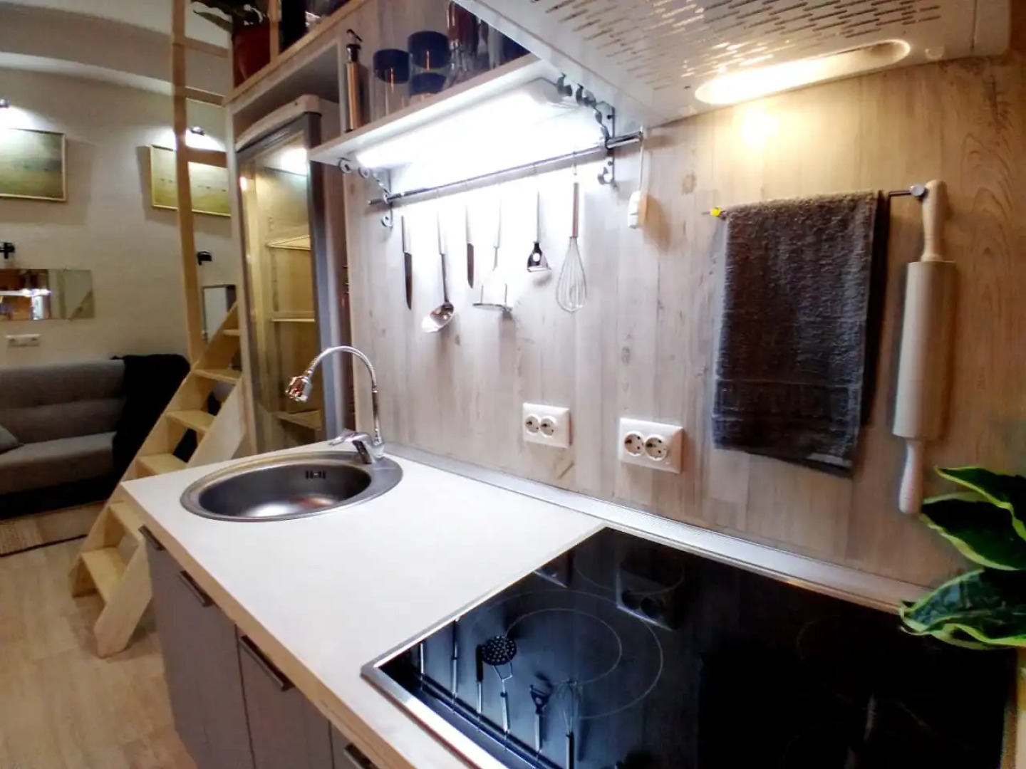 Апартаменты Лофтстудия на улице Бабушкина 57