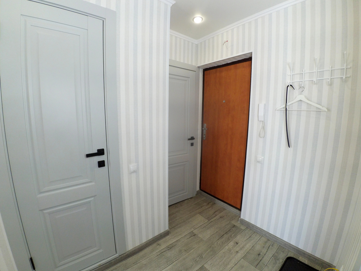 Апартаменты с Ремонтом Рядом с Аквапарком Ривьера