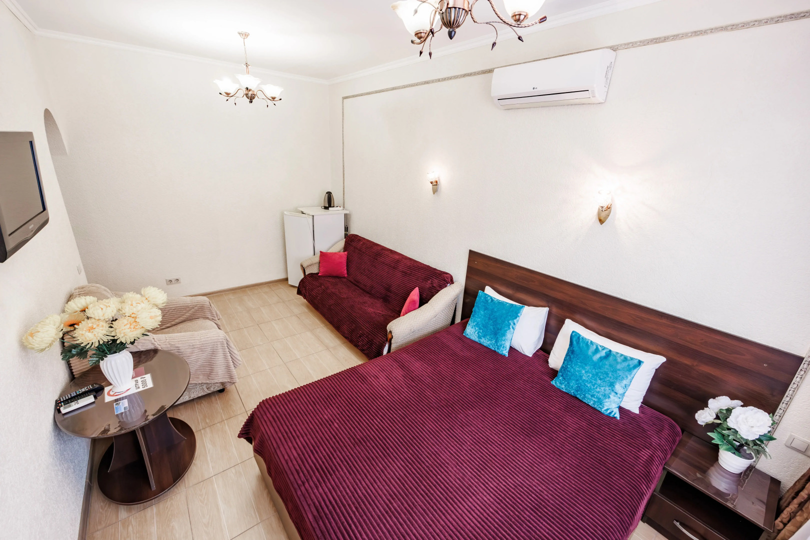 Отель Нинель