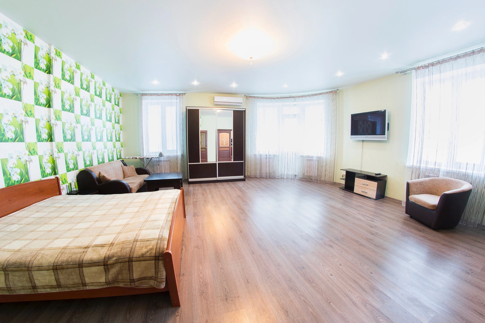 Апартаменты Saratov Lights на Мичурина 47