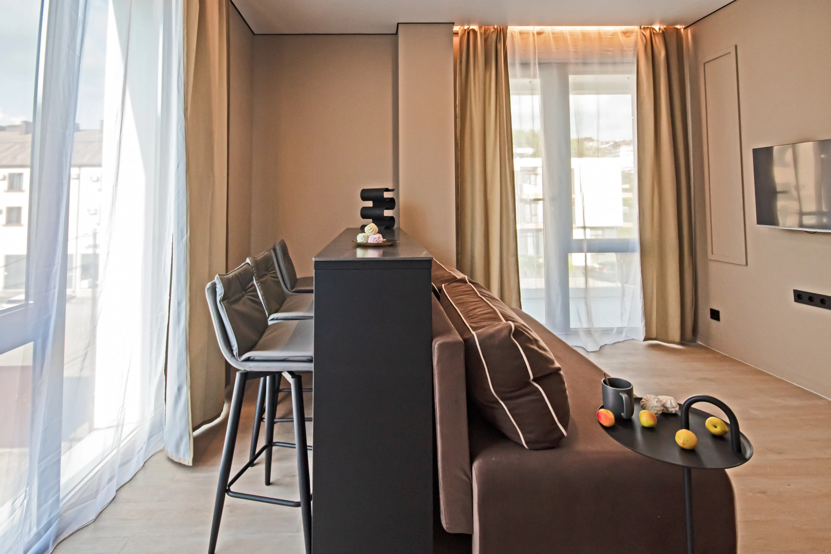 Апартаменты семейные с летним бассейном в ЖК Даймонд