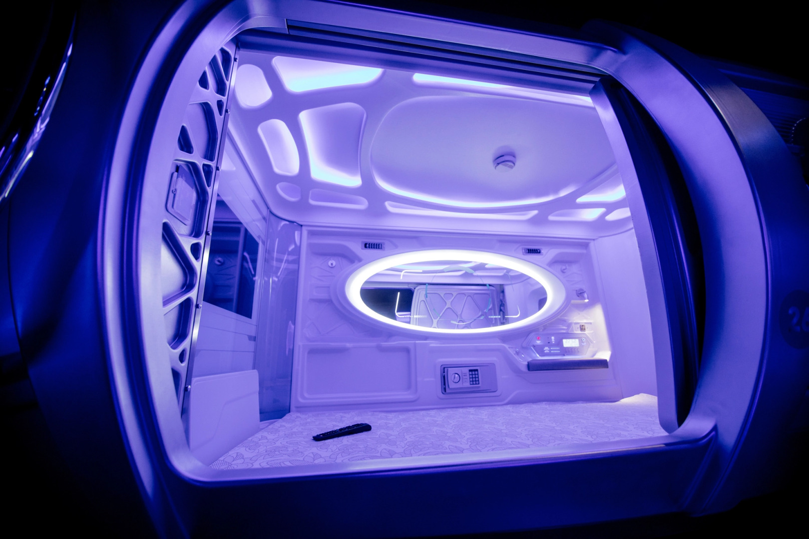 Капсульный Хостел Elisa Space Club