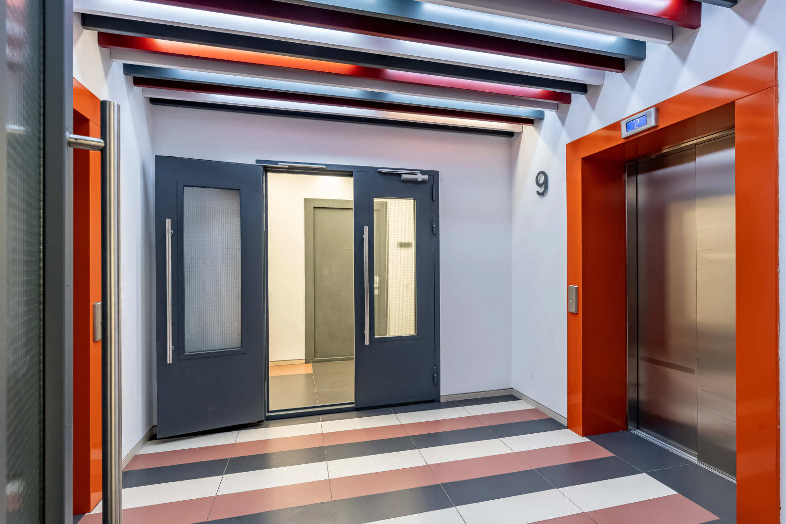 Квартира GetFlat Scarlet с Балконом Для 1-4 Гостей