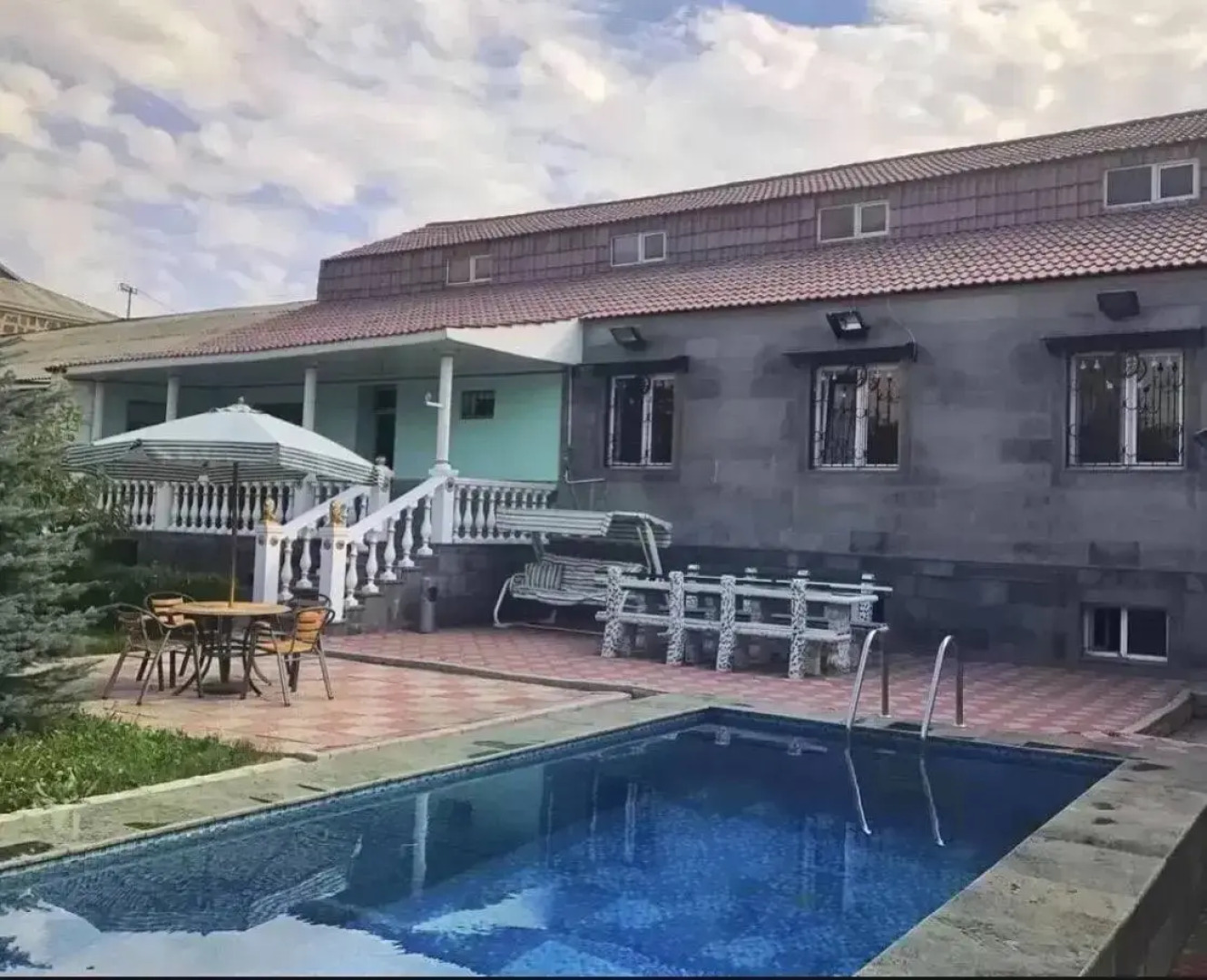 Вилла Mayakovski