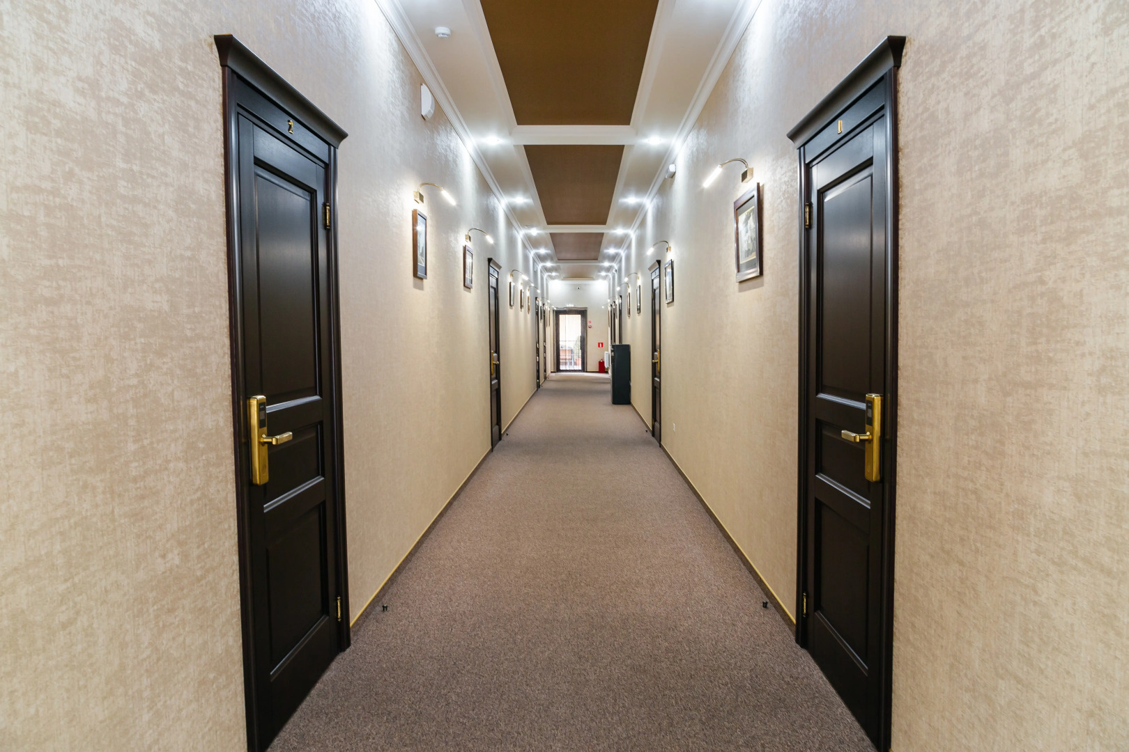 Отель Gold Star