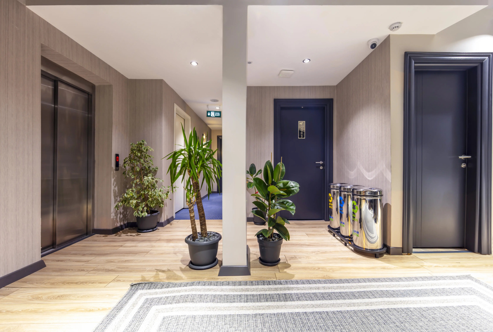 Lenora Airport Hotel