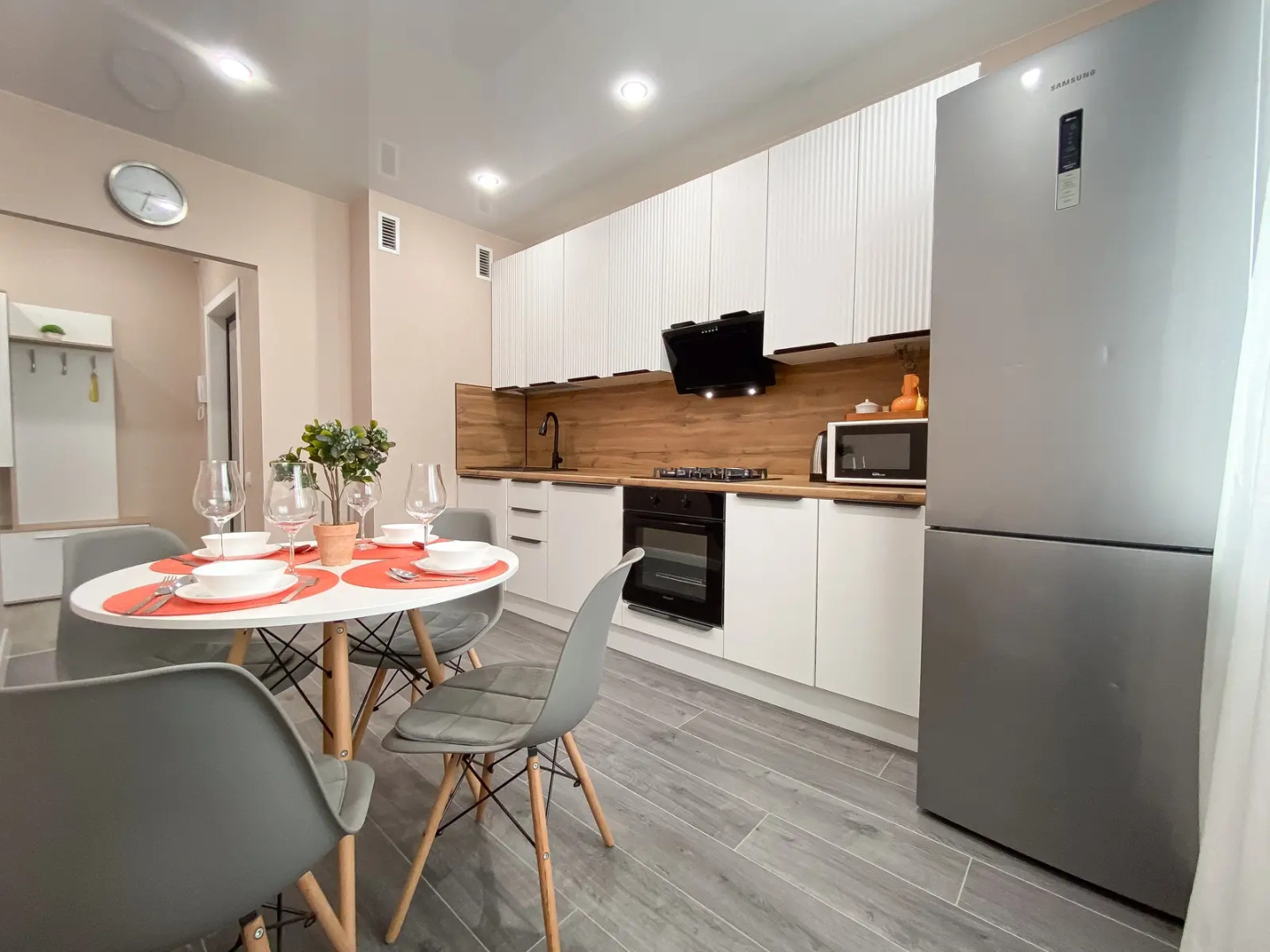 Апартаменты рядом с Александровским парком и аквапарком