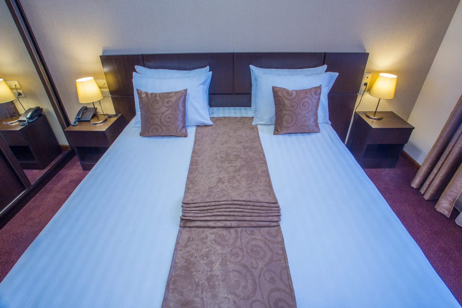 Отель Ani Central Inn