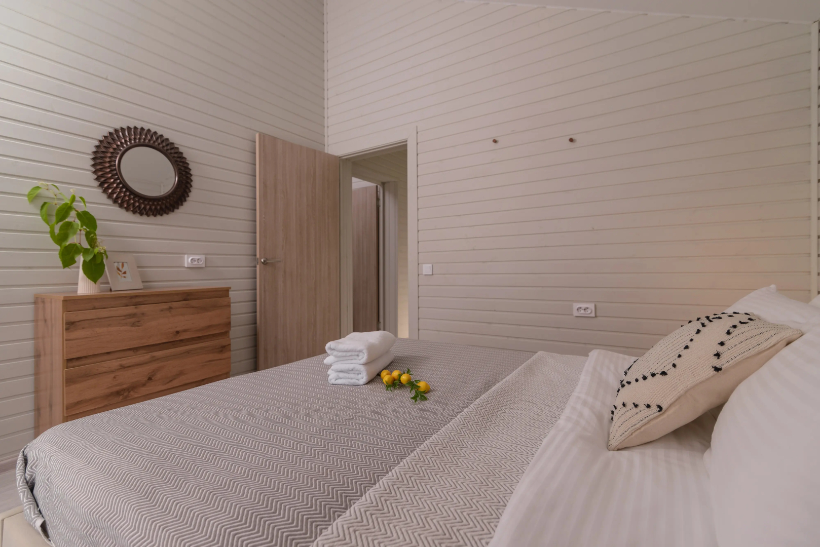 Частный дом Simple Life Home 381