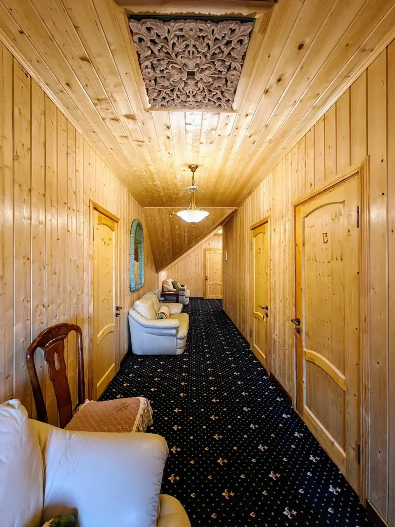 Отель Golden House