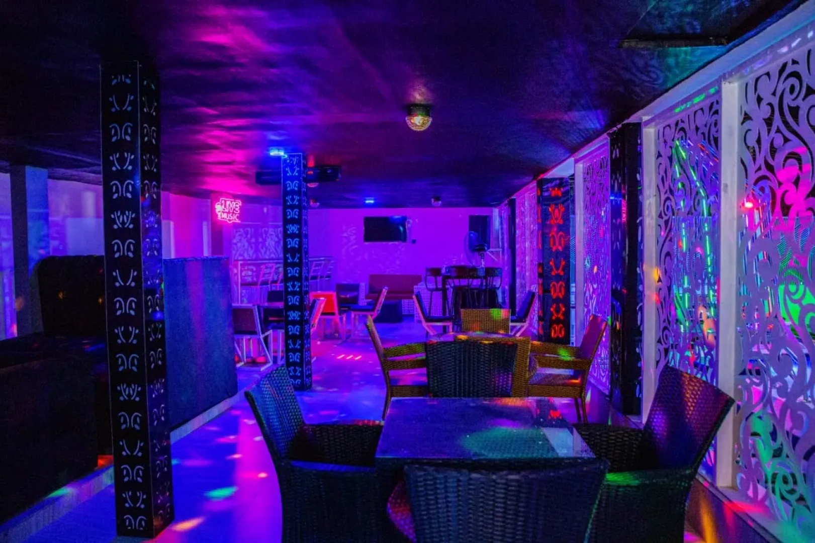 Отель Shugaland Lounge (Annex)