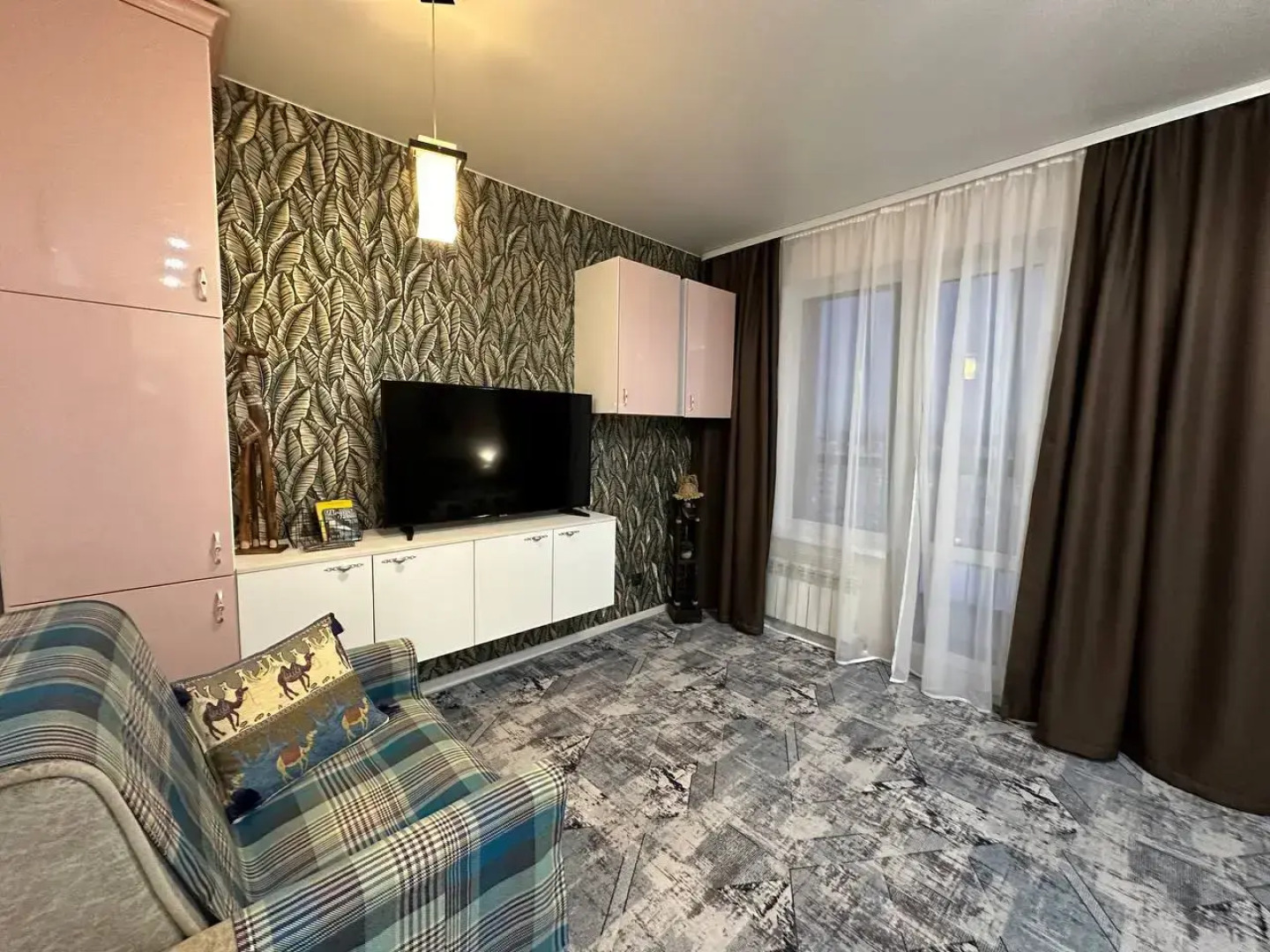 Квартира студия Иркутск на Атласова