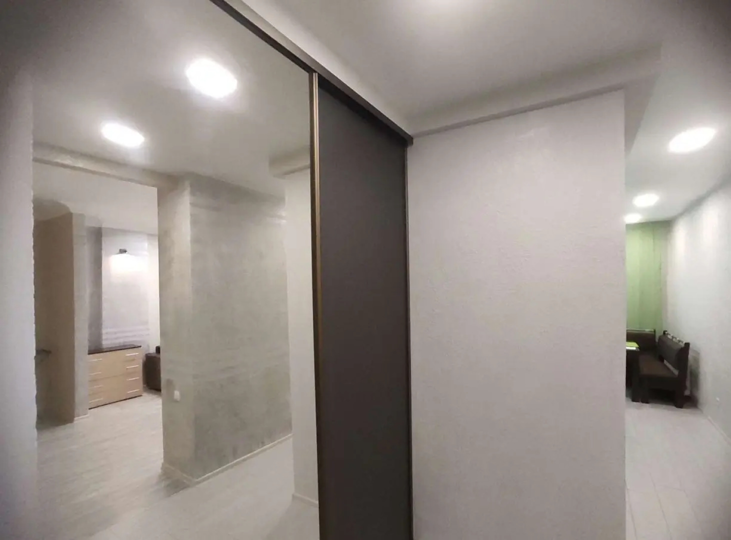 Квартира на Яна Фабрициуса 22