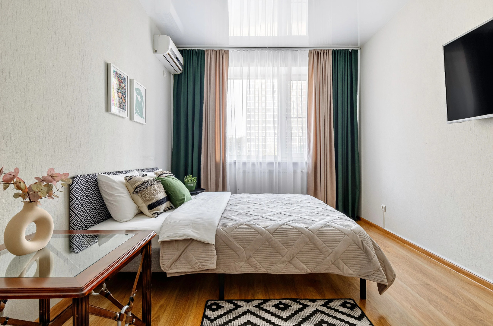 Квартира Двухкомнатная рядом с Парком