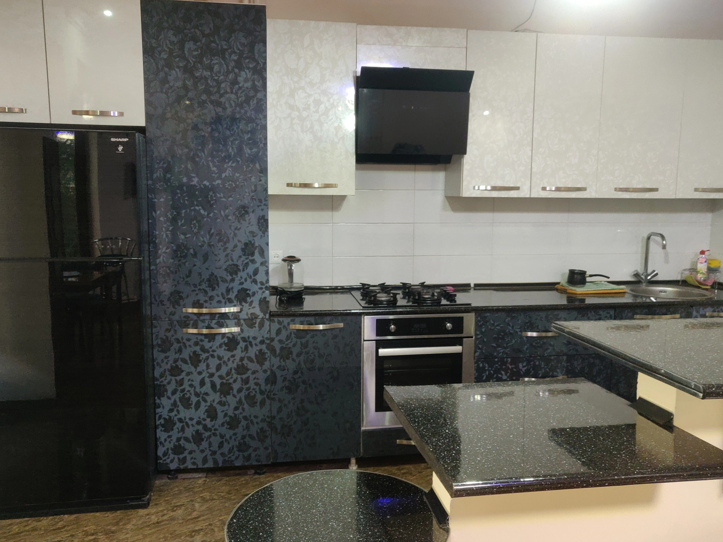 Апартаменты Абовяне 3 спальни