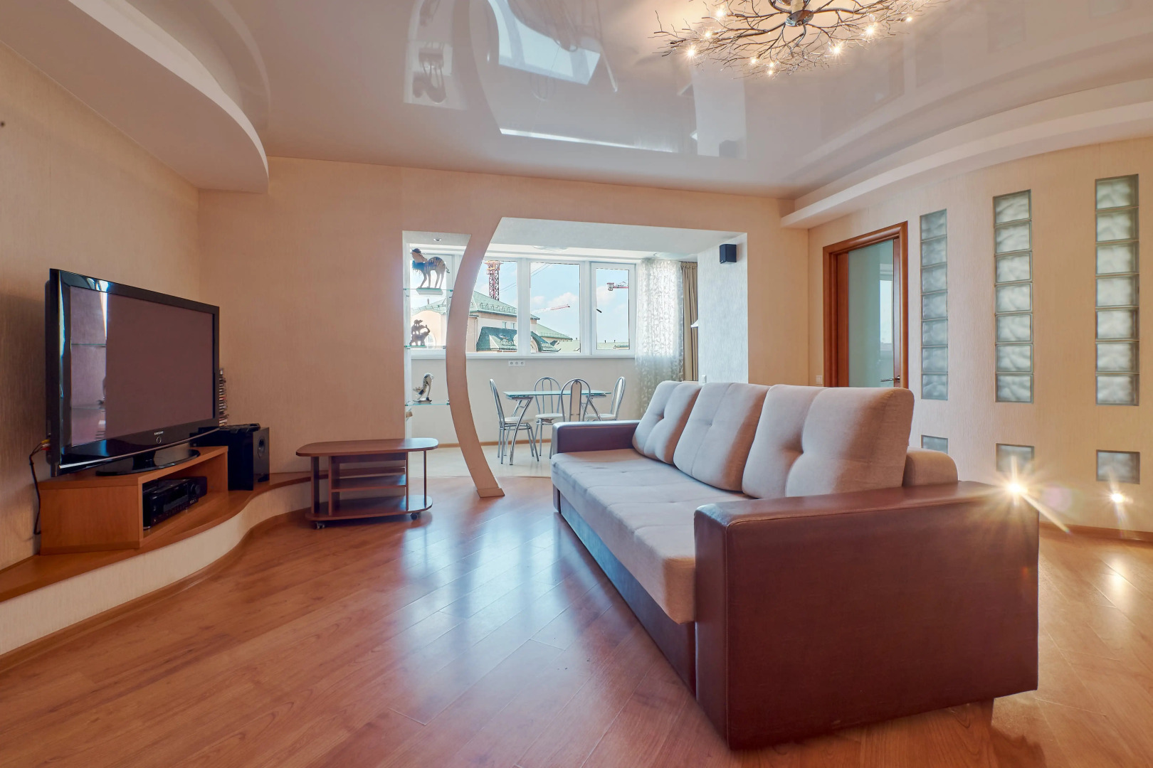 Апартаменты Петровские на Розы Люксембург 19