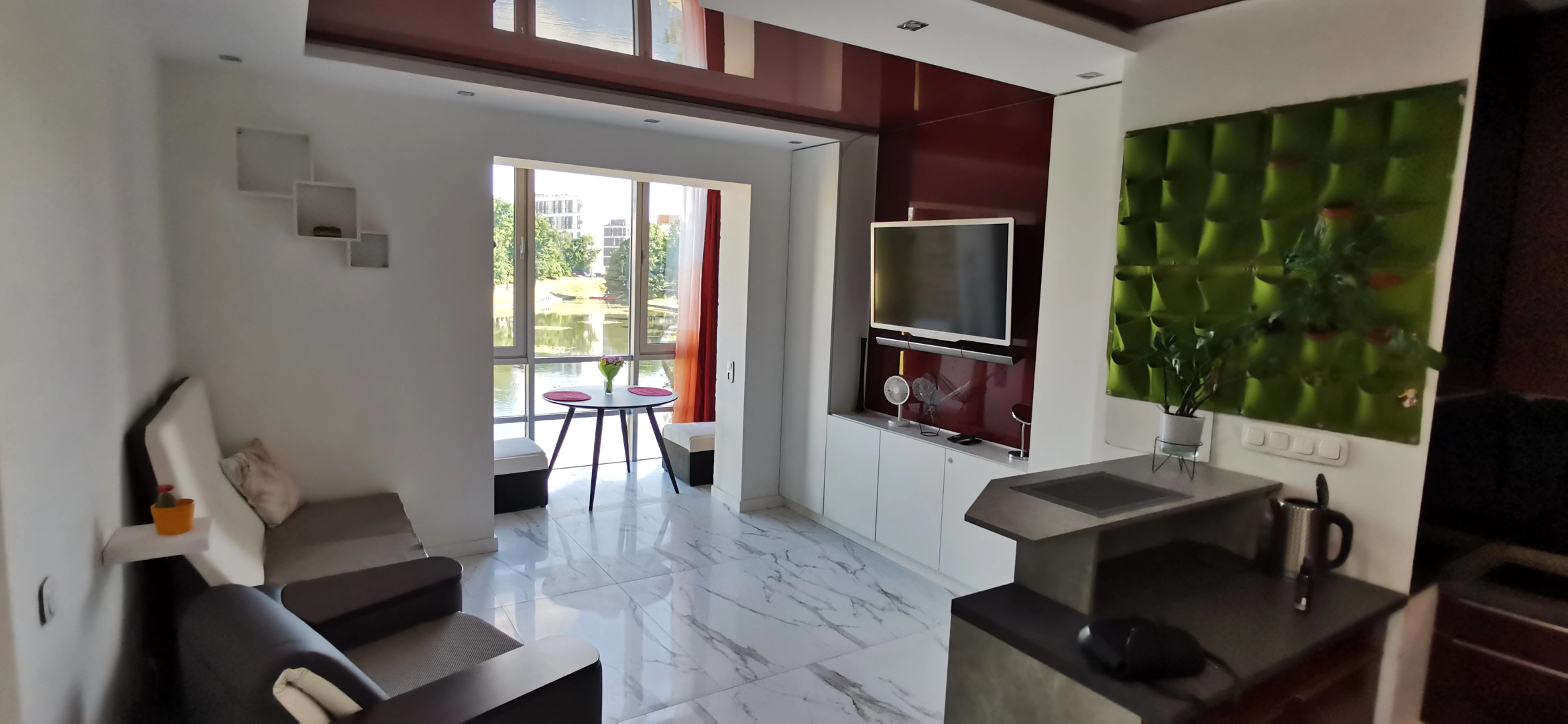 Апартаменты с видом на Верхнее озеро