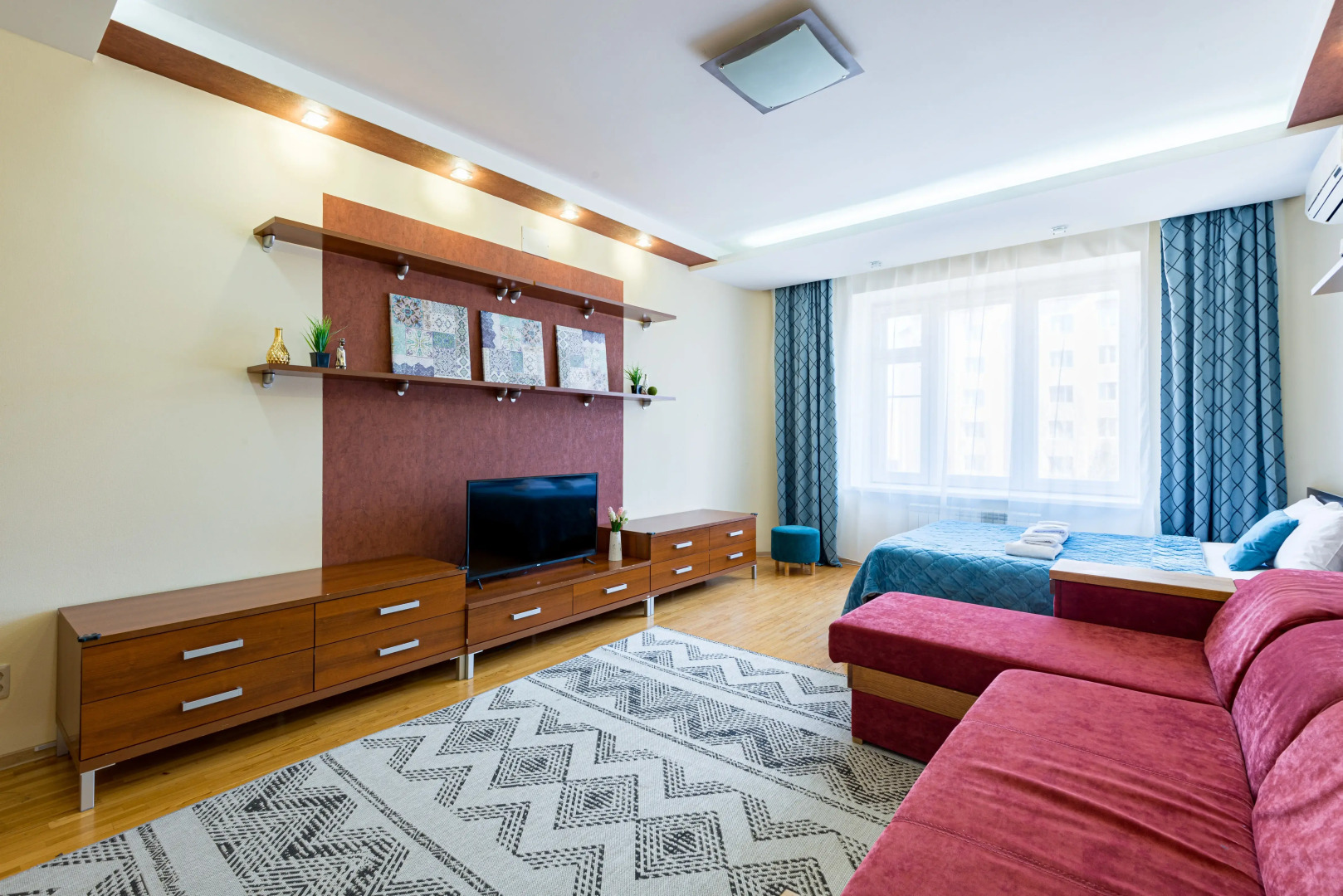 Квартира 2-к просторная в престижном тихом мкр. по Юрьева 8/7 от RentAp, 6 сп.мест