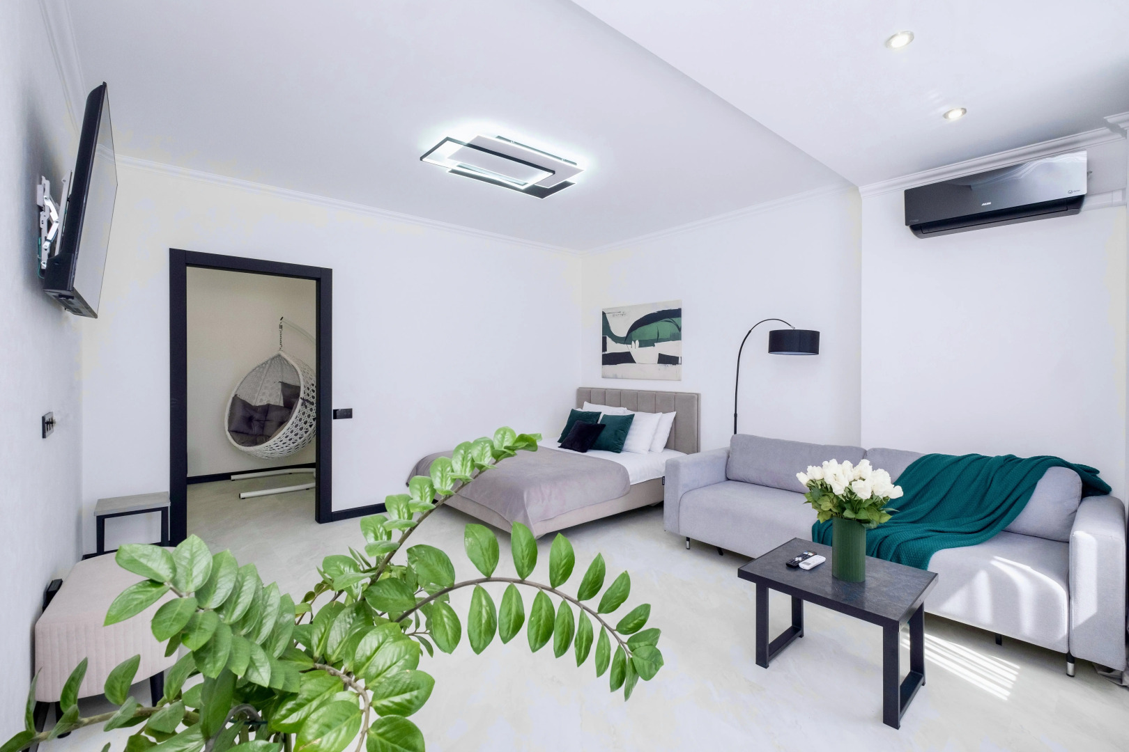 Квартира MaTur Home в центре у метро с шикарным видом