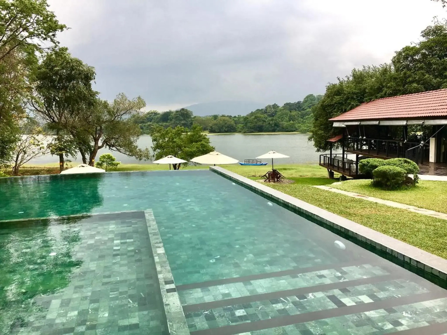 Отель Mapakada Village