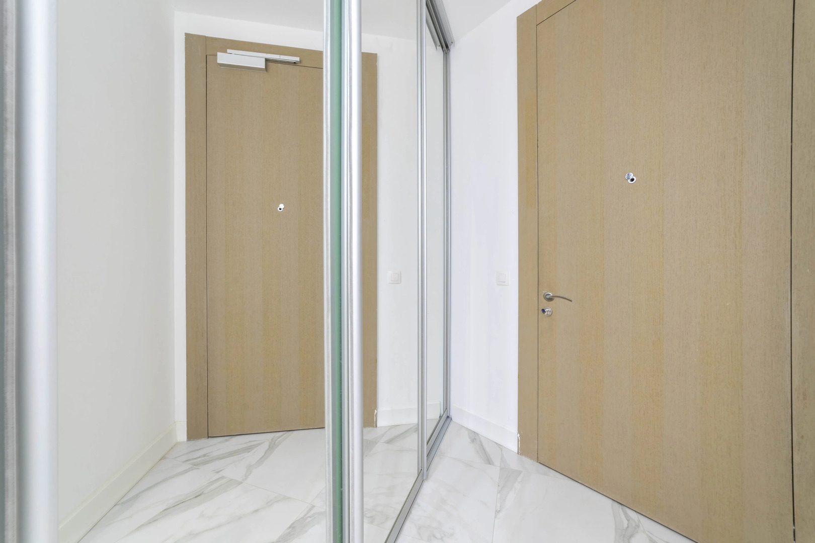 Апартаменты у моря в ЖК Актер Гэлакси 1