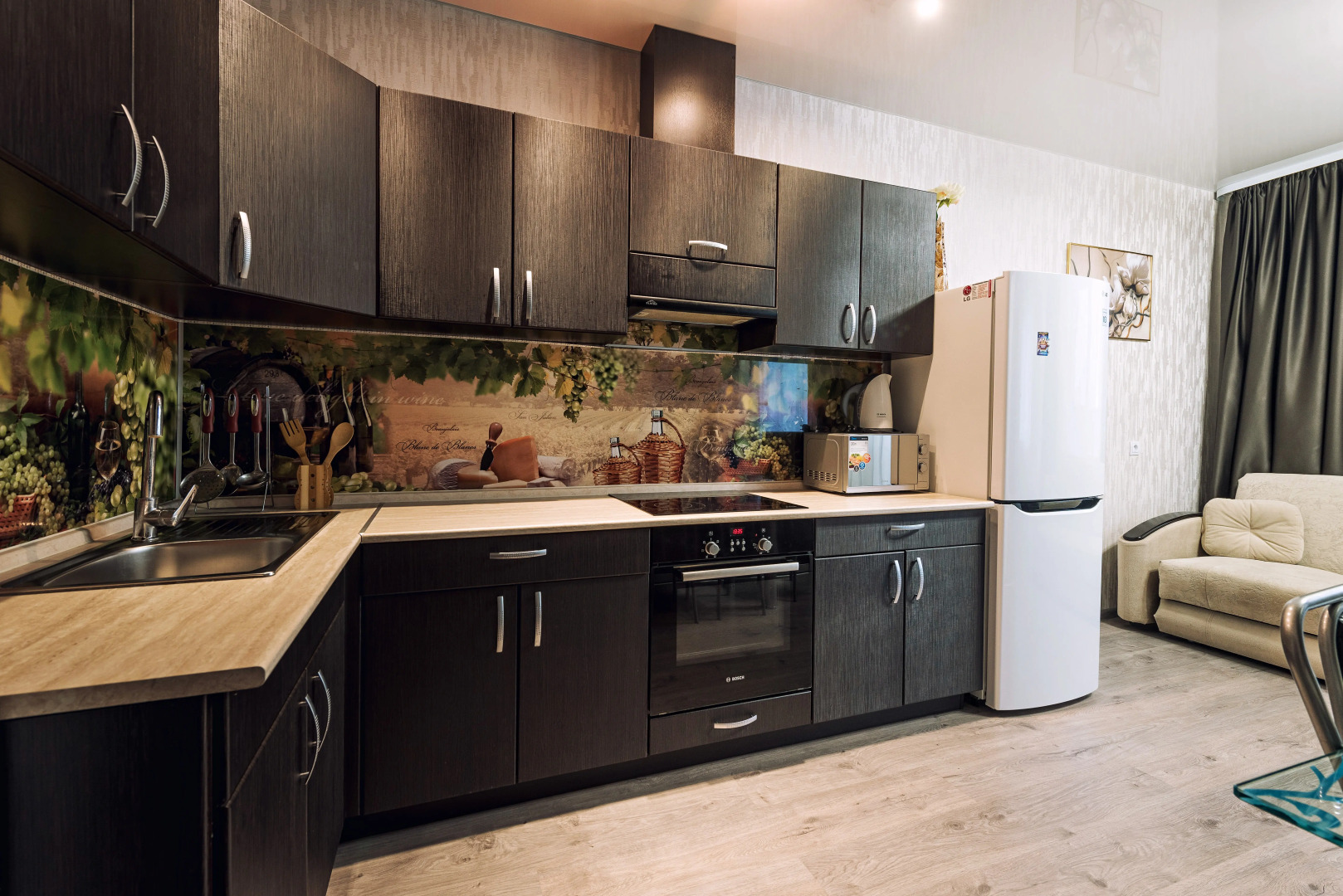 SC Apart Ostrovskogo 93D 7fl