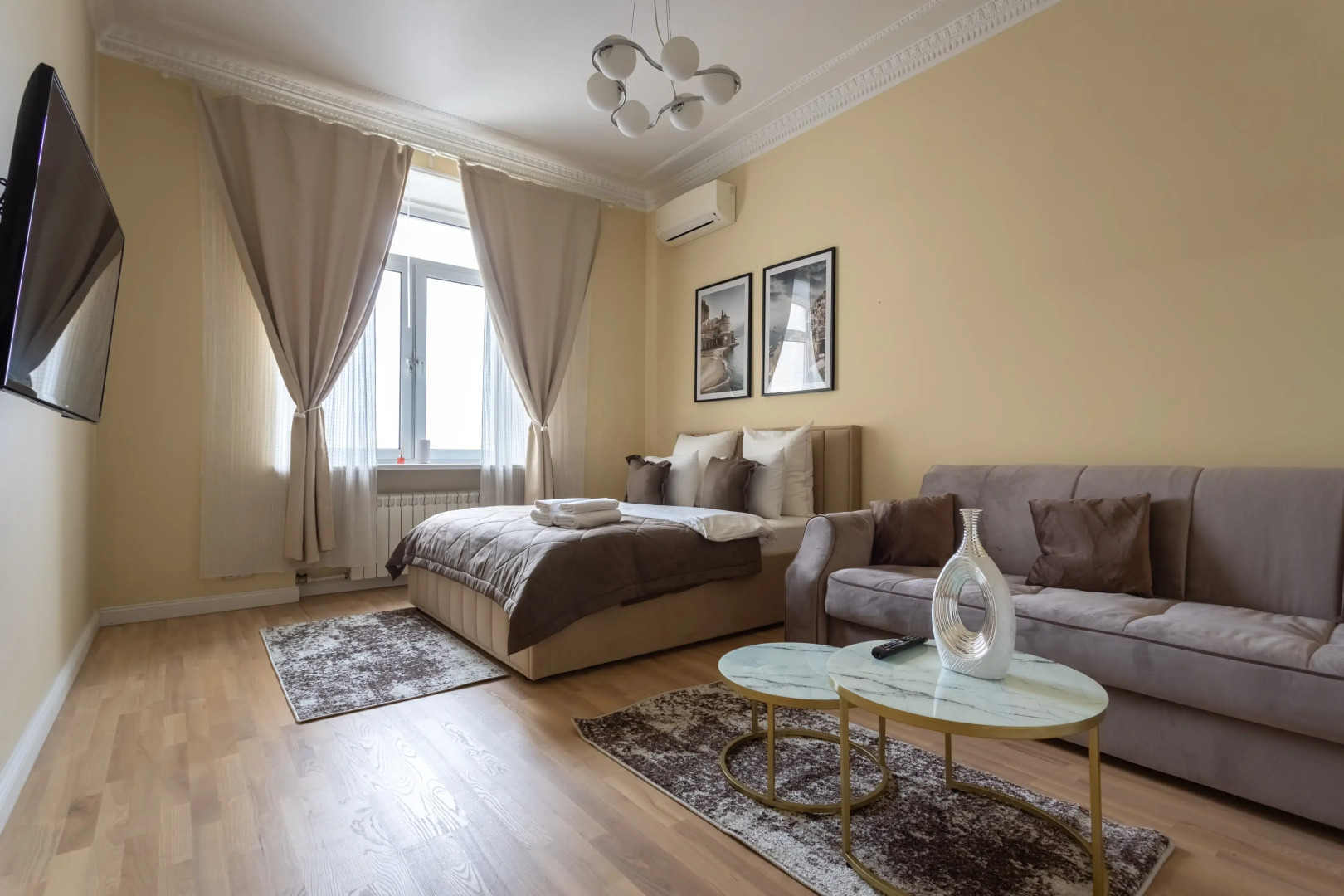 Апартаменты Улучшенные апартаменты с видом на город