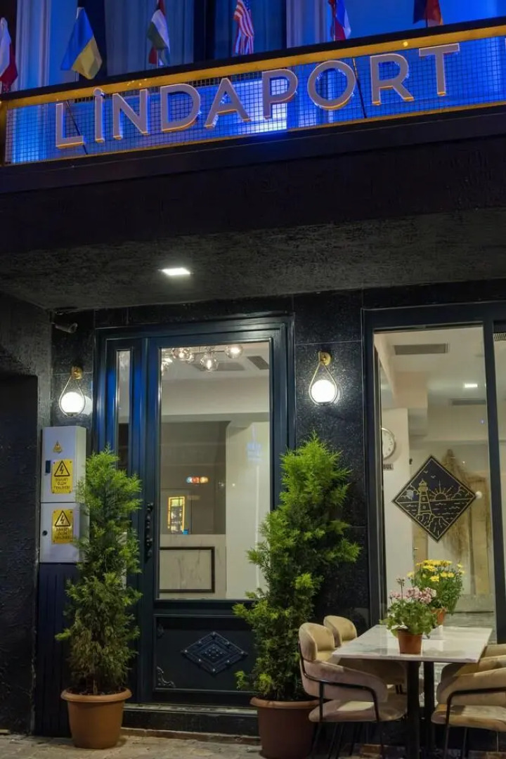 Отель Linda Port Hotel