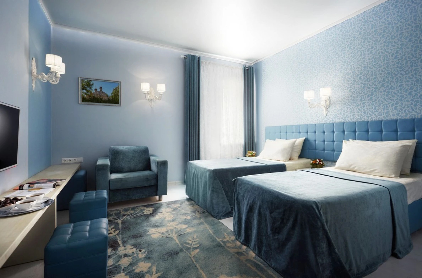 Отель Клевер