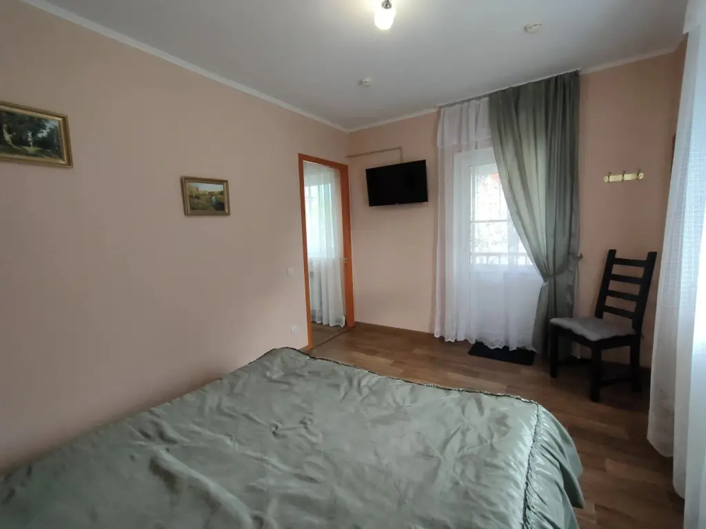 Апартаменты на Гражданской №1