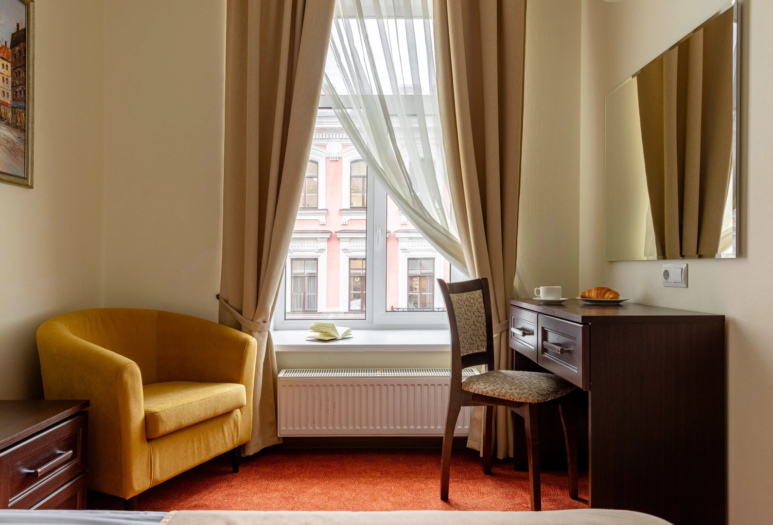 Меблированные комнаты Ларго у Невского проспекта