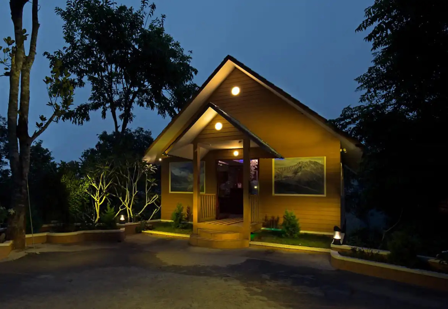 Отель Camellia and Elettaria the Twin Resorts