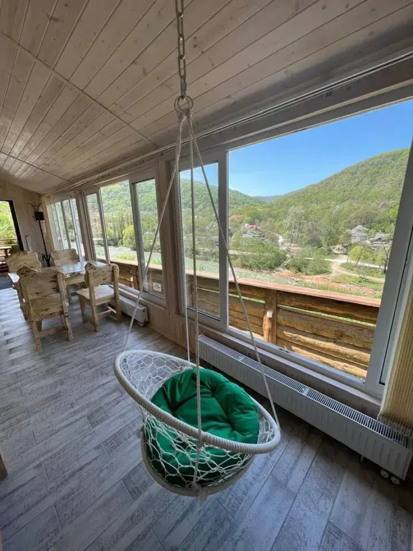 Частный дом с бассейном