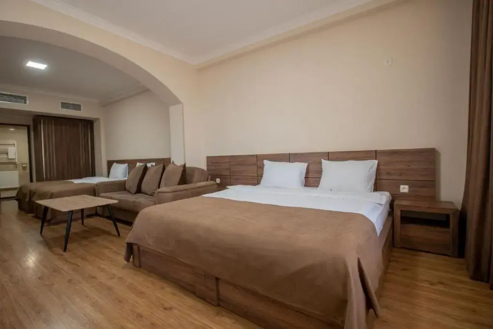 Курортный отель Zuzumbo Resort  Spa