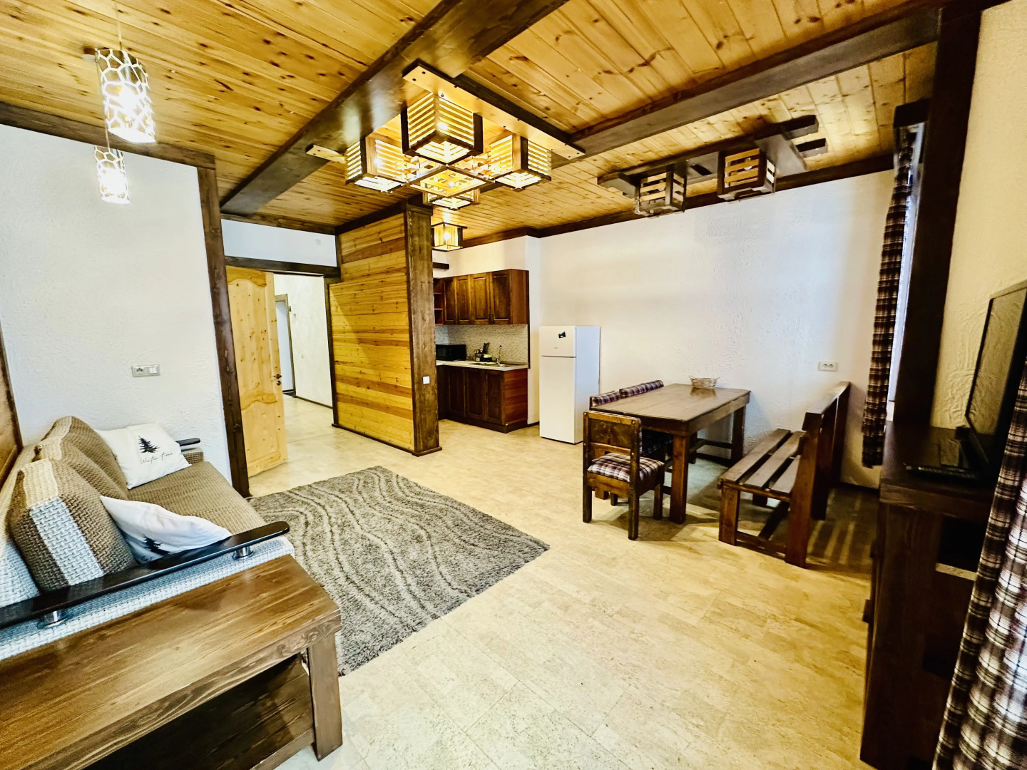 Квартира на Аланской, 25 "Трехкомнатные"