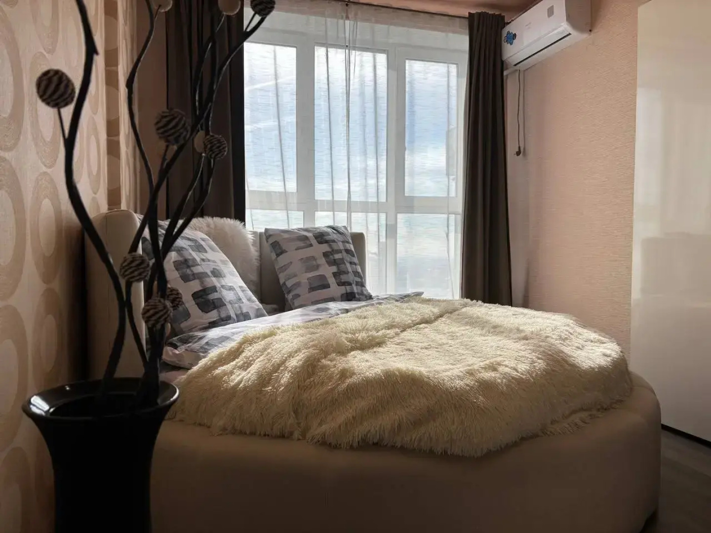 Квартира Уютная в Элитном Комплексе Жк Мегаполис