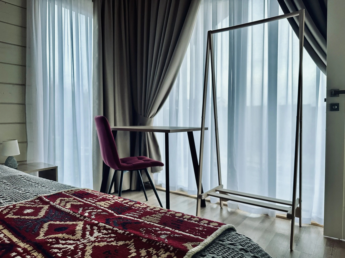 Частный дом рядом с прудом лесом и пляжем