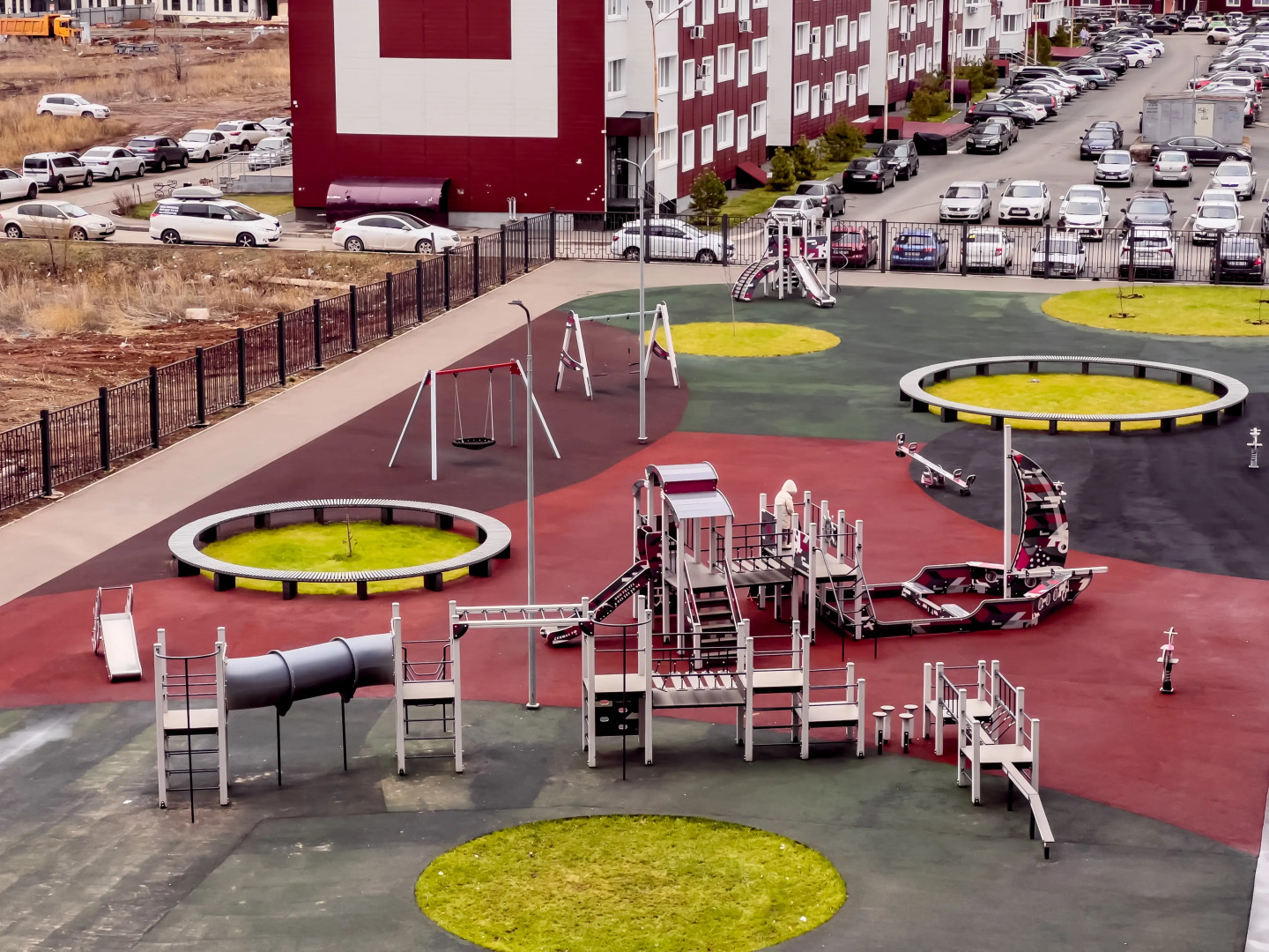 Апартаменты еЖИВИка Автомобилистов 13