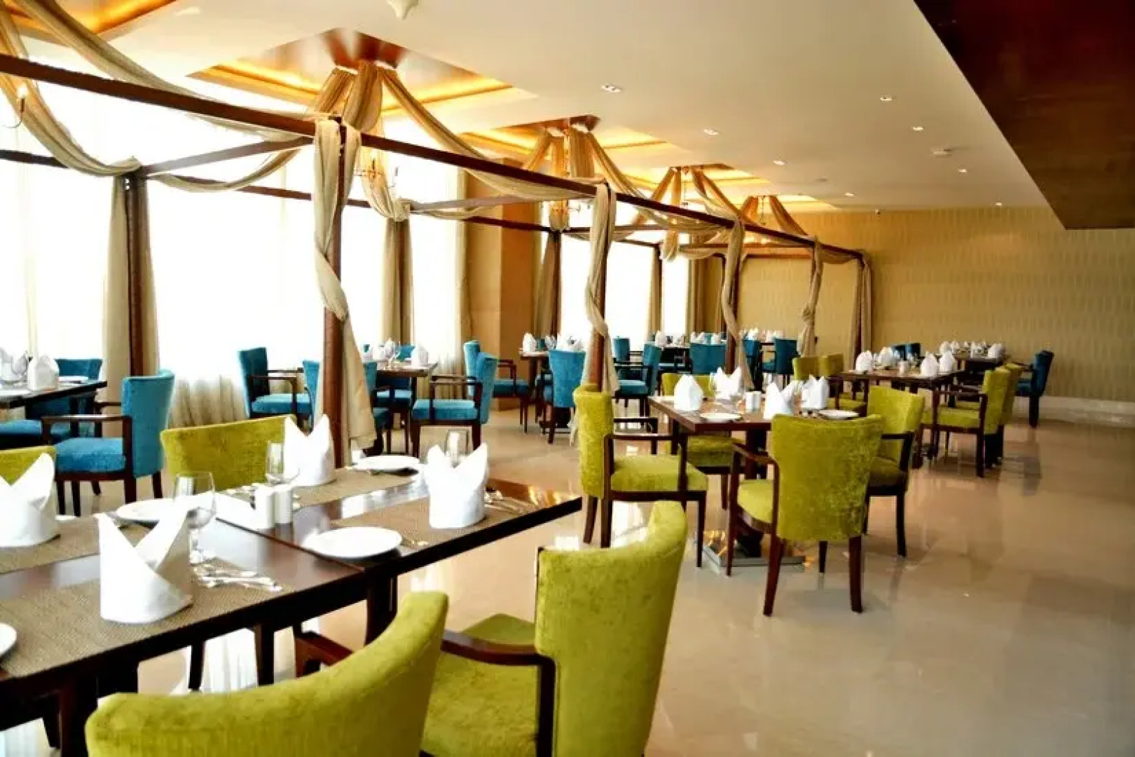 Отель Country Inn & Suites by Radisson Kota