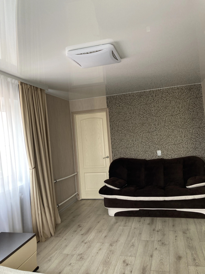 Апартаменты на площади Ленина