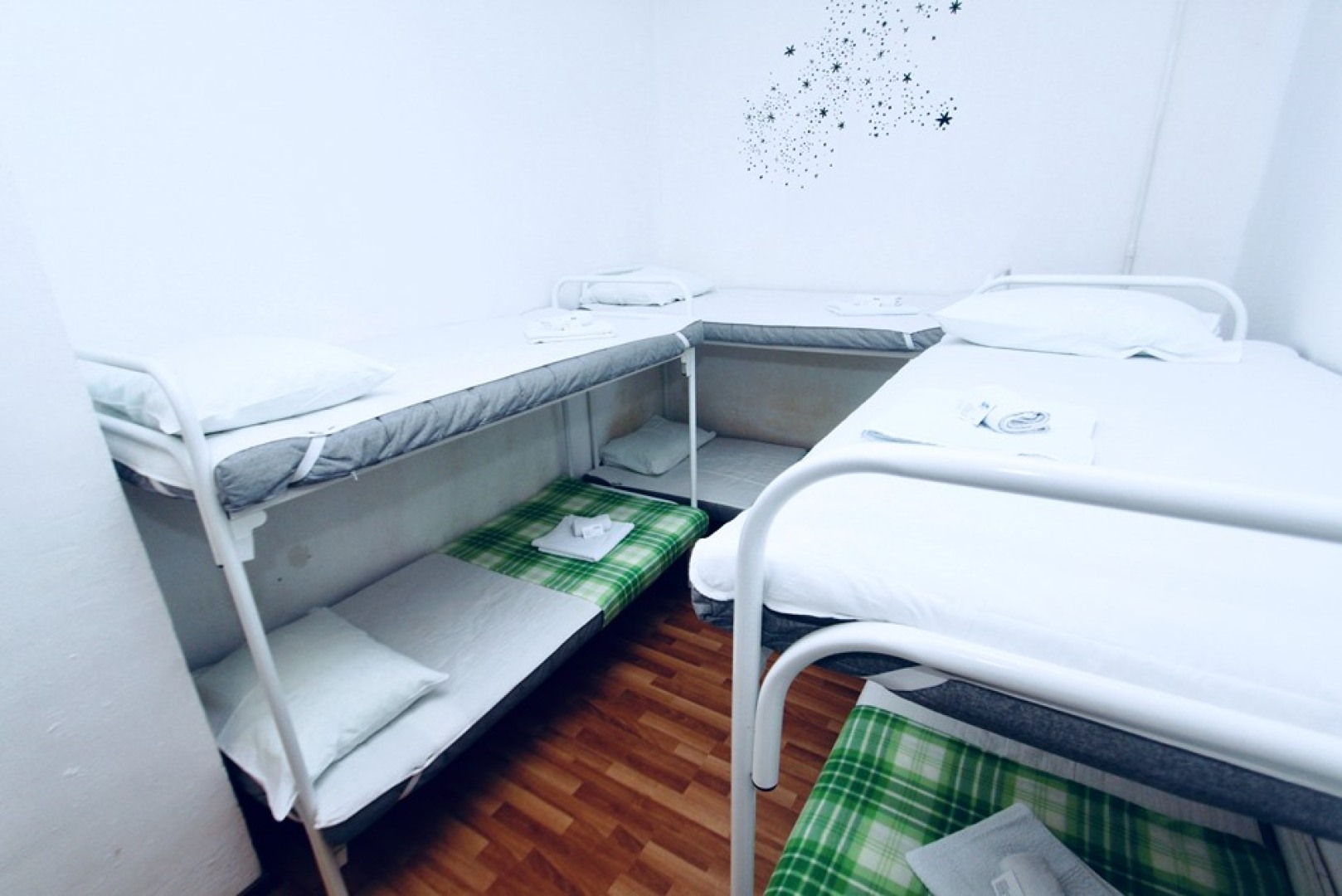 Хостел Гости