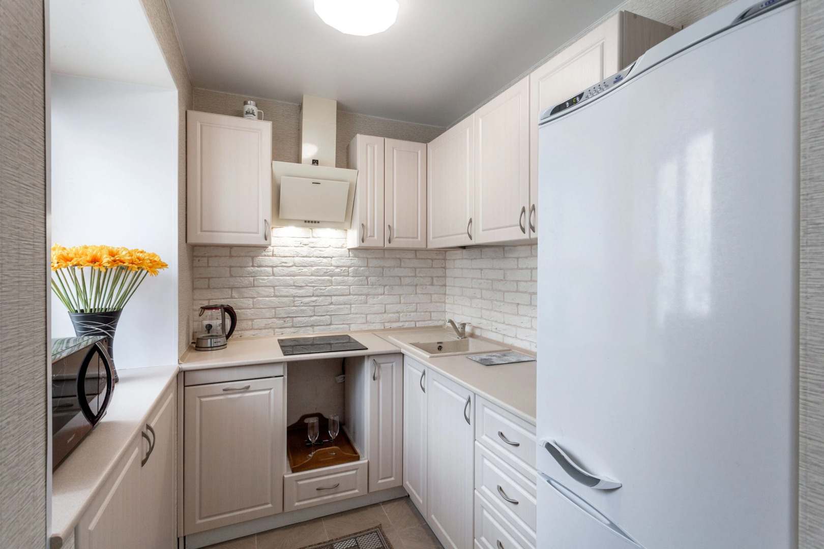 Квартира с камином у площади Ленина